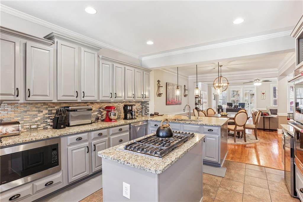 520 Vinings Estates Drive - Photo 1