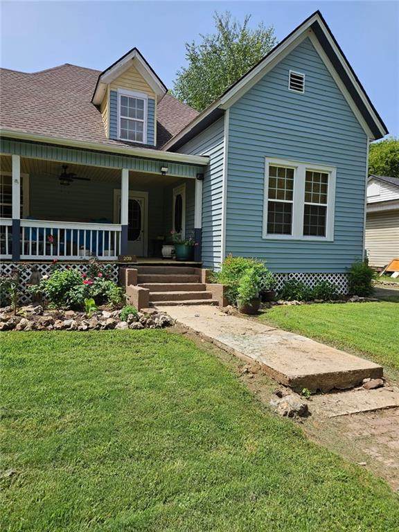 209 Gordon Avenue - Photo 1