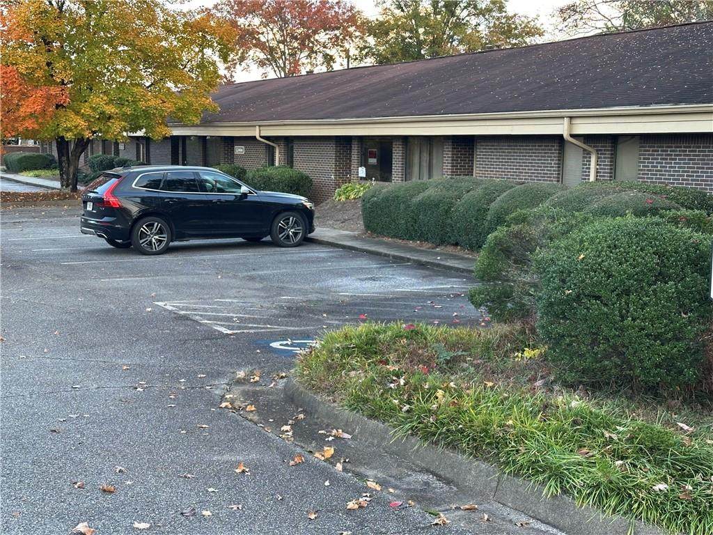 11205 Alpharetta Highway - Photo 1