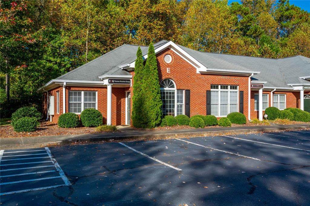 500 Sun Valley Drive - Photo 1