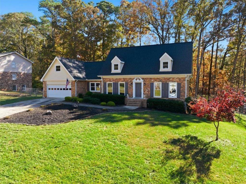 2334 Pine Point Drive - Photo 1