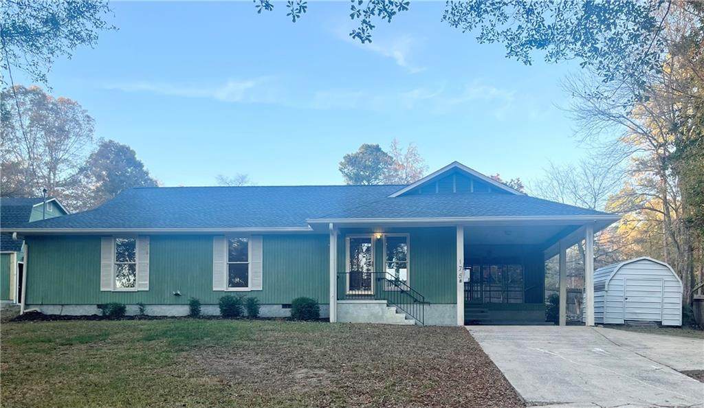 175 Lakeshore Circle - Photo 1