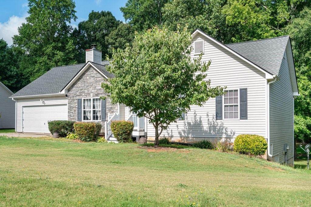 1795 Hampton Pass - Photo 1