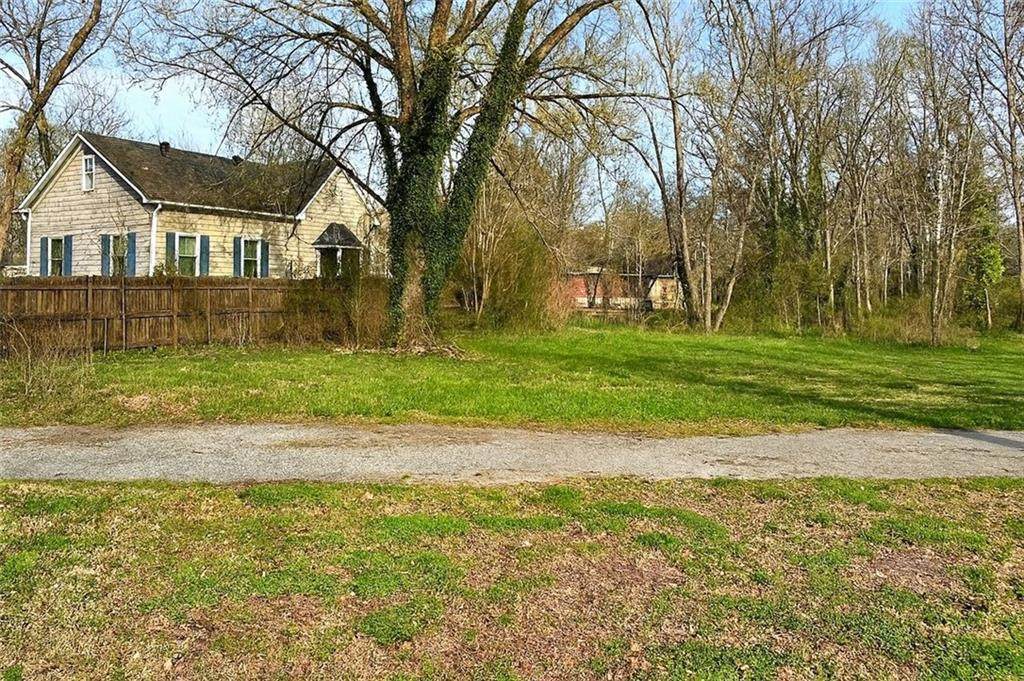 204 Myrtle Street - Photo 1