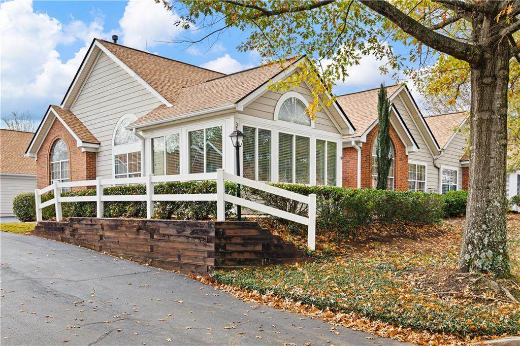 3735 Vineyards Lake Circle - Photo 1