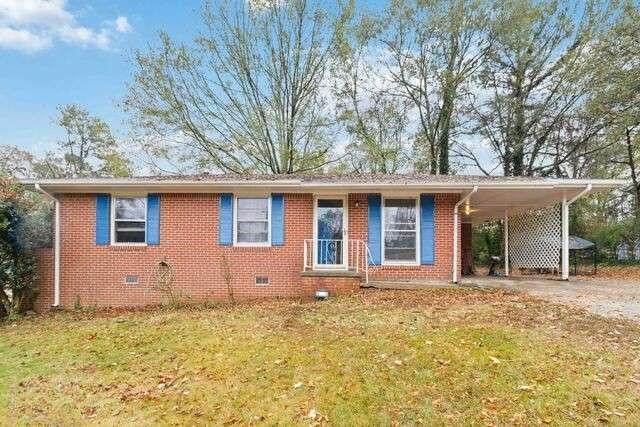 913 Longleaf Drive - Photo 1