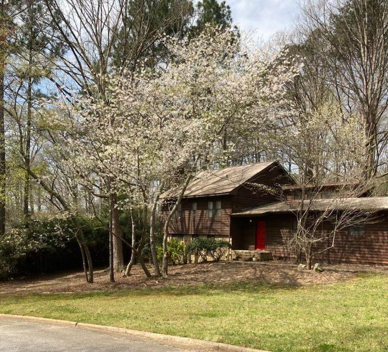 3315 Canterbury Trail - Photo 1