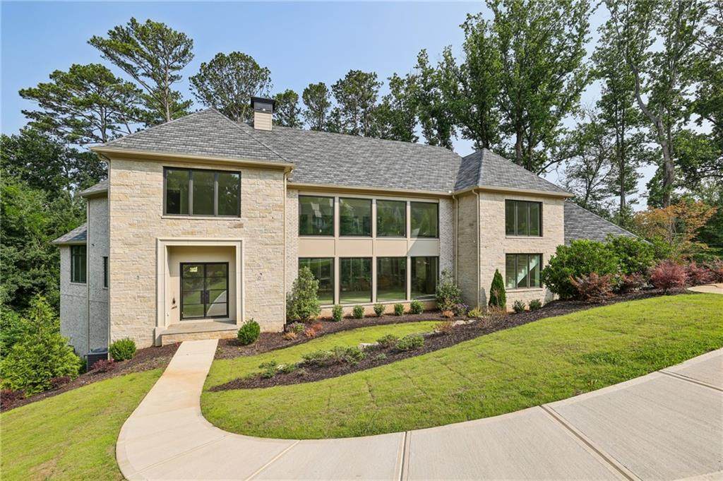 825 Kenry Court - Photo 1