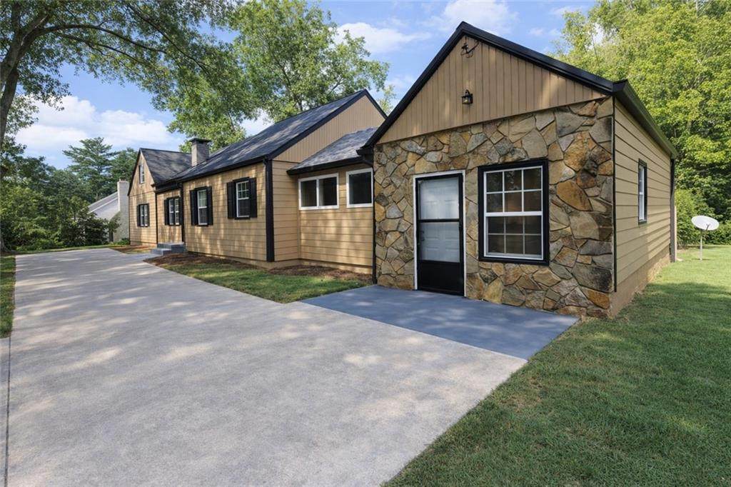 1512 S Hairston Road - Photo 1