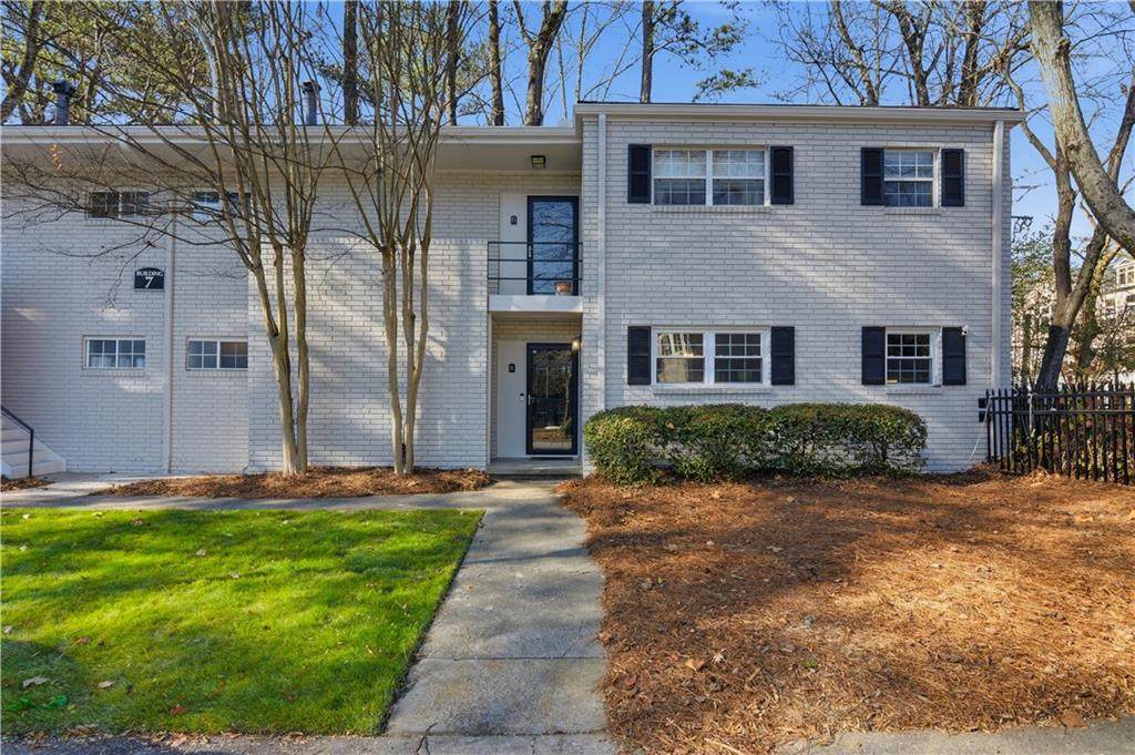 311 Peachtree Hills Avenue - Photo 1