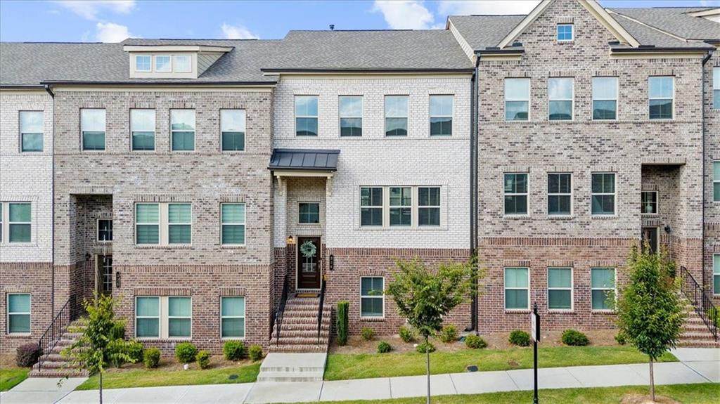 324 Commons Avenue - Photo 1