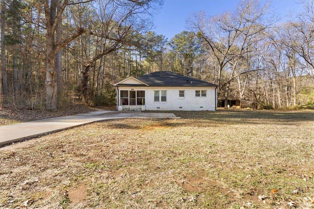 5506 Highway 81 - Photo 1