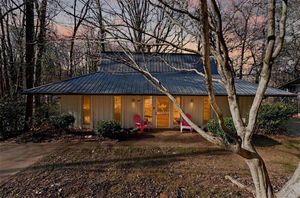 652 Wilshire Place - Photo 1