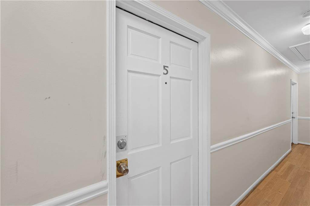 11 Peachtree Hills Avenue - Photo 1