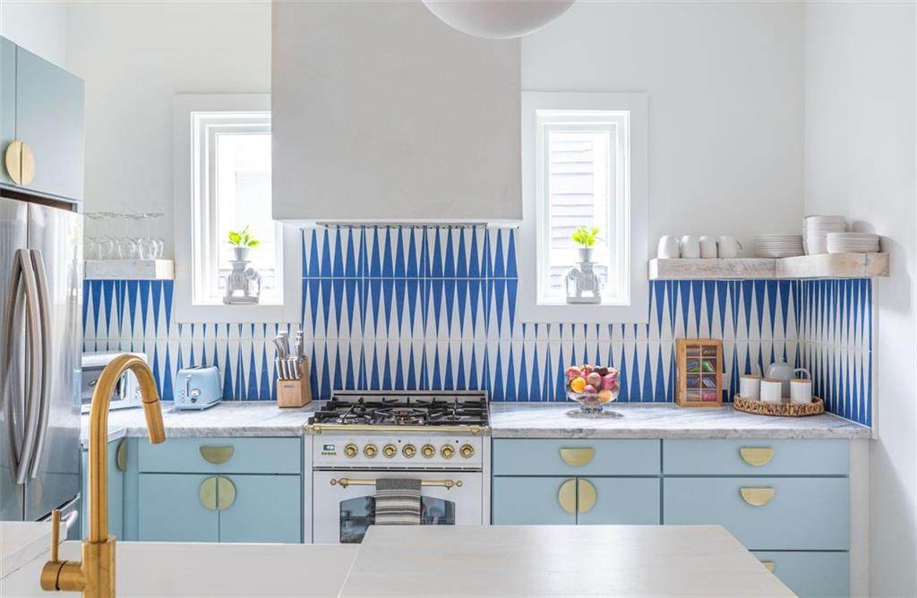 724 Charles Allen Drive - Photo 1