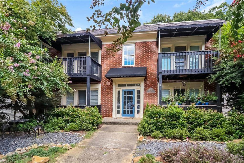 996 Greenwood Avenue - Photo 1
