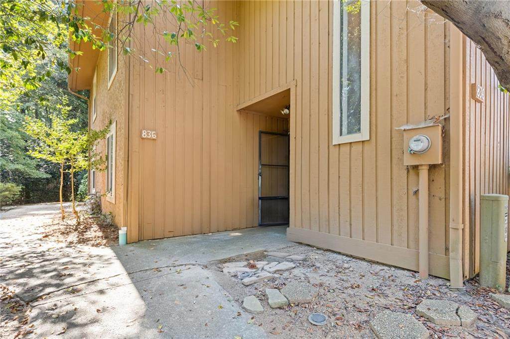 836 Lake Hollow Boulevard - Photo 1