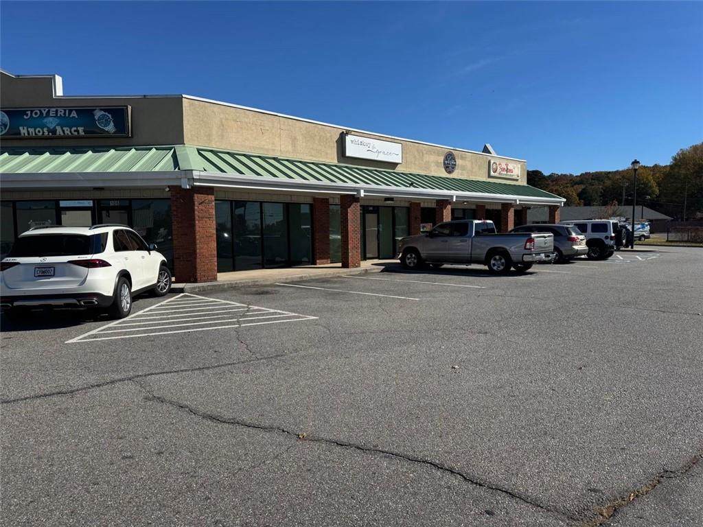 106 Merchants Square Drive - Photo 1