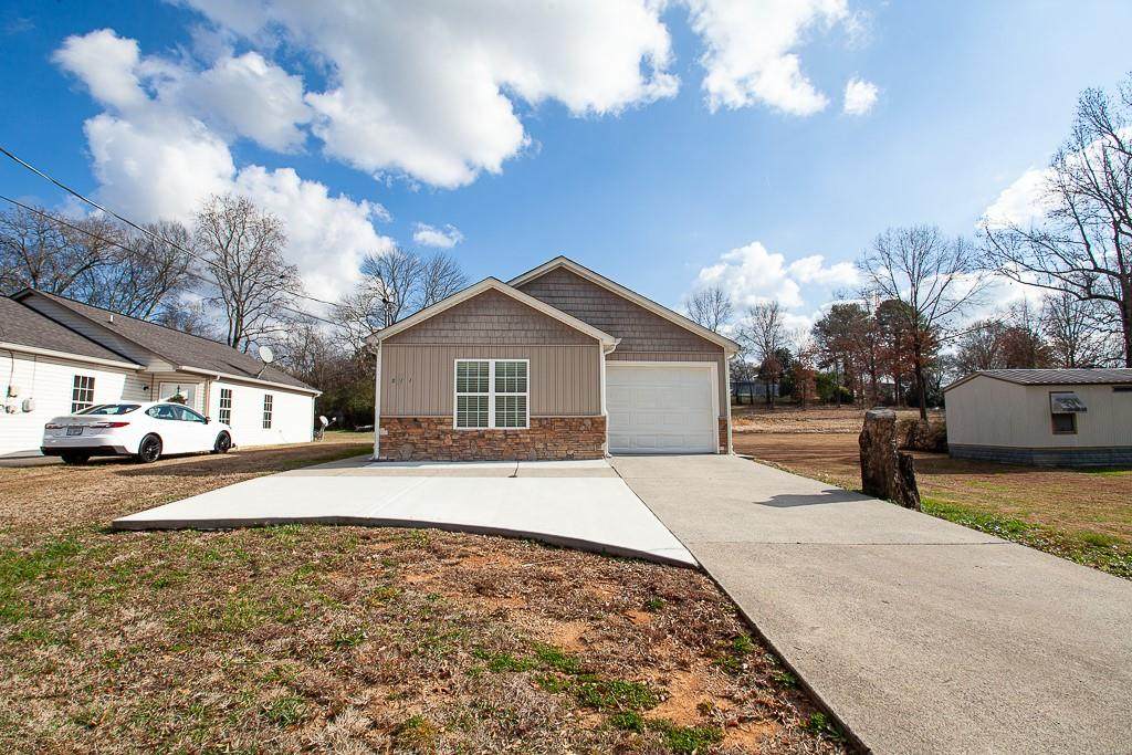 511 Circle Drive - Photo 1