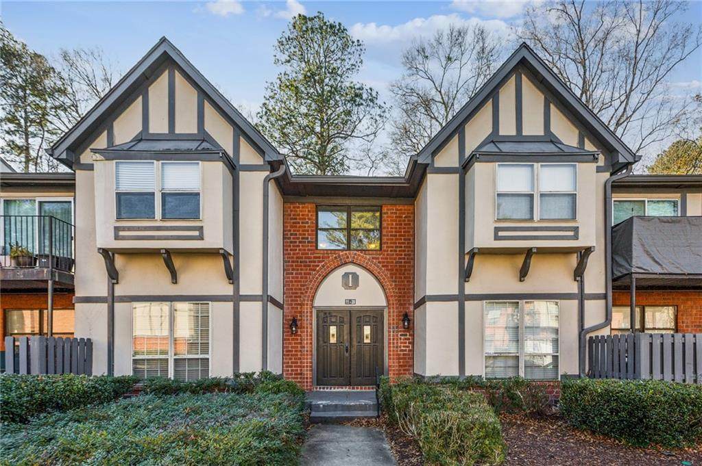 6851 Roswell Road - Photo 1