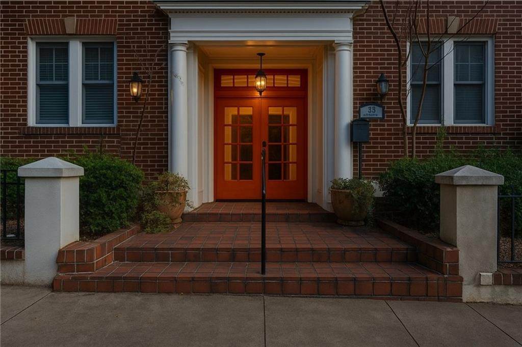 733 Frederica Street - Photo 1