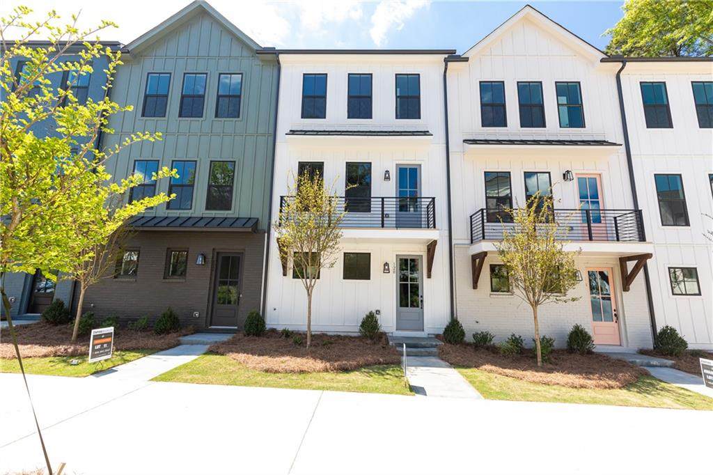 982 Bibbs Circle Nw - Photo 1