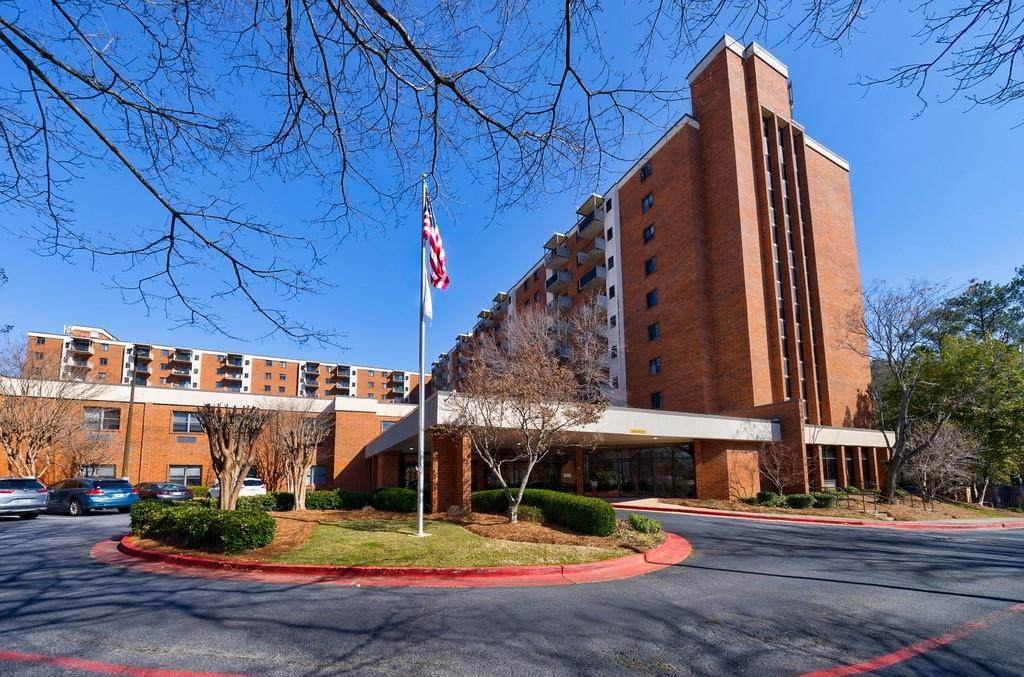 300 Johnson Ferry Road - Photo 1