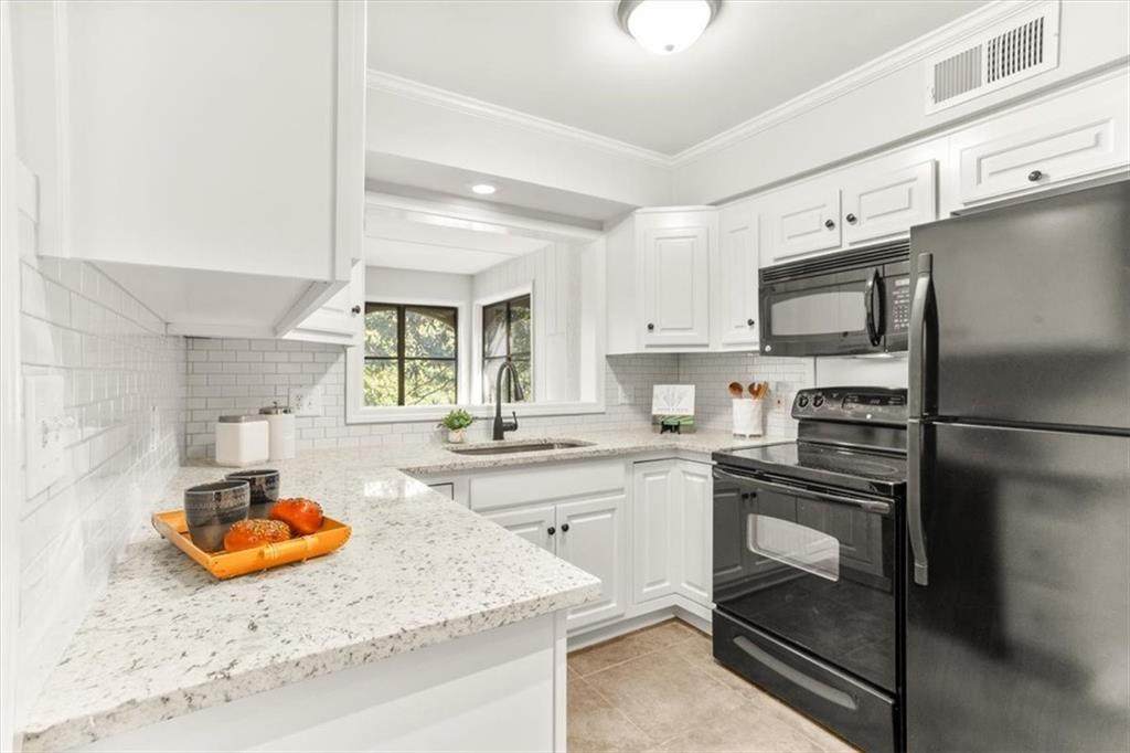 61 Lamsden Lane - Photo 1