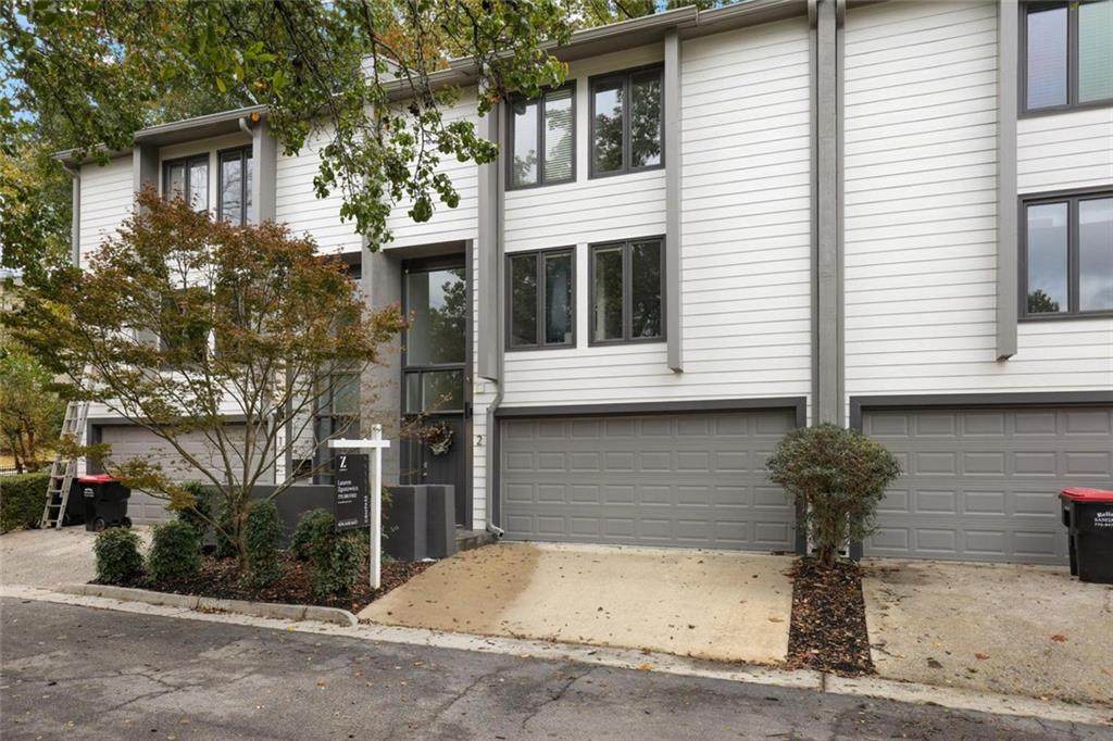 4010 Roswell Road - Photo 1