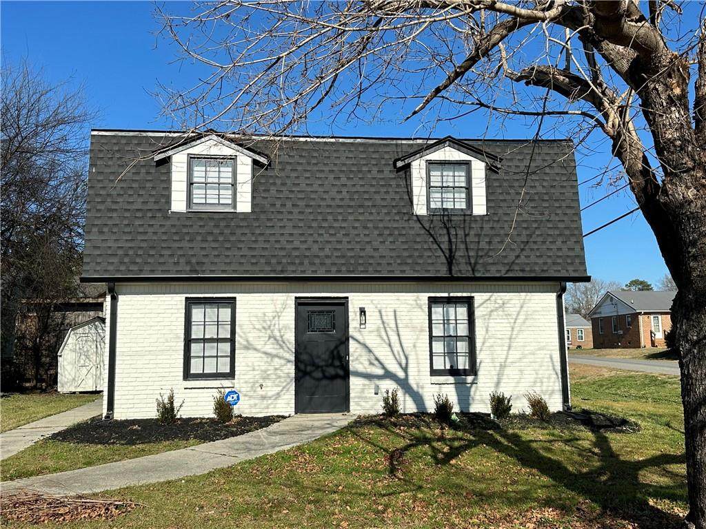 10 Hawk Road - Photo 1