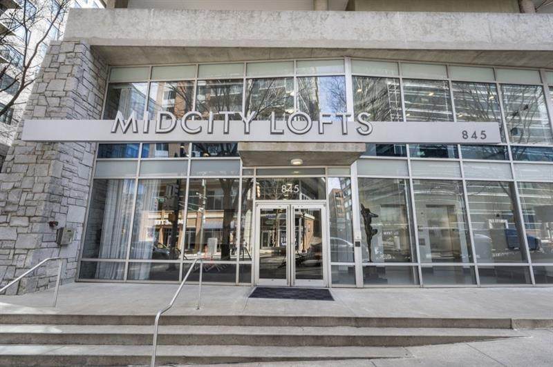 845 Spring Street - Photo 1