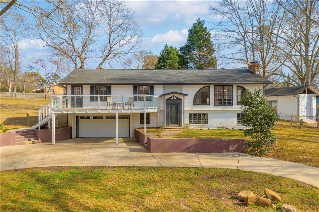 83 Kings Drive - Photo 1