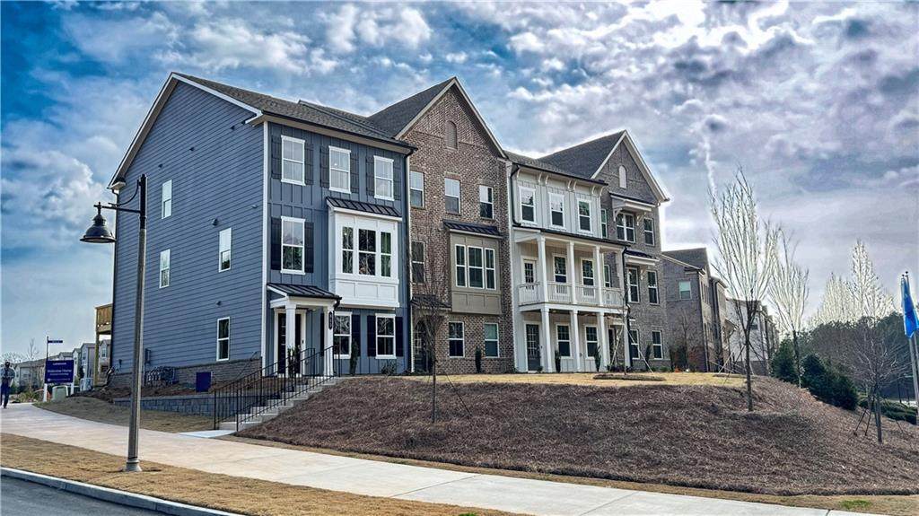 813 Atkins Lane - Photo 1