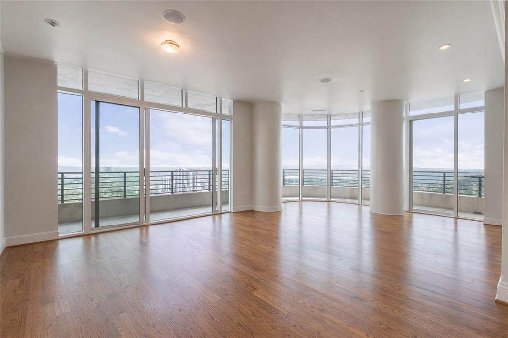 750 Park Avenue - Photo 1