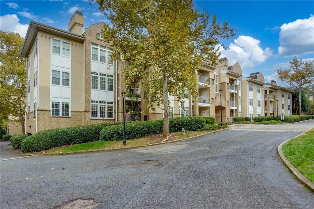 220 Renaissance Parkway - Photo 1