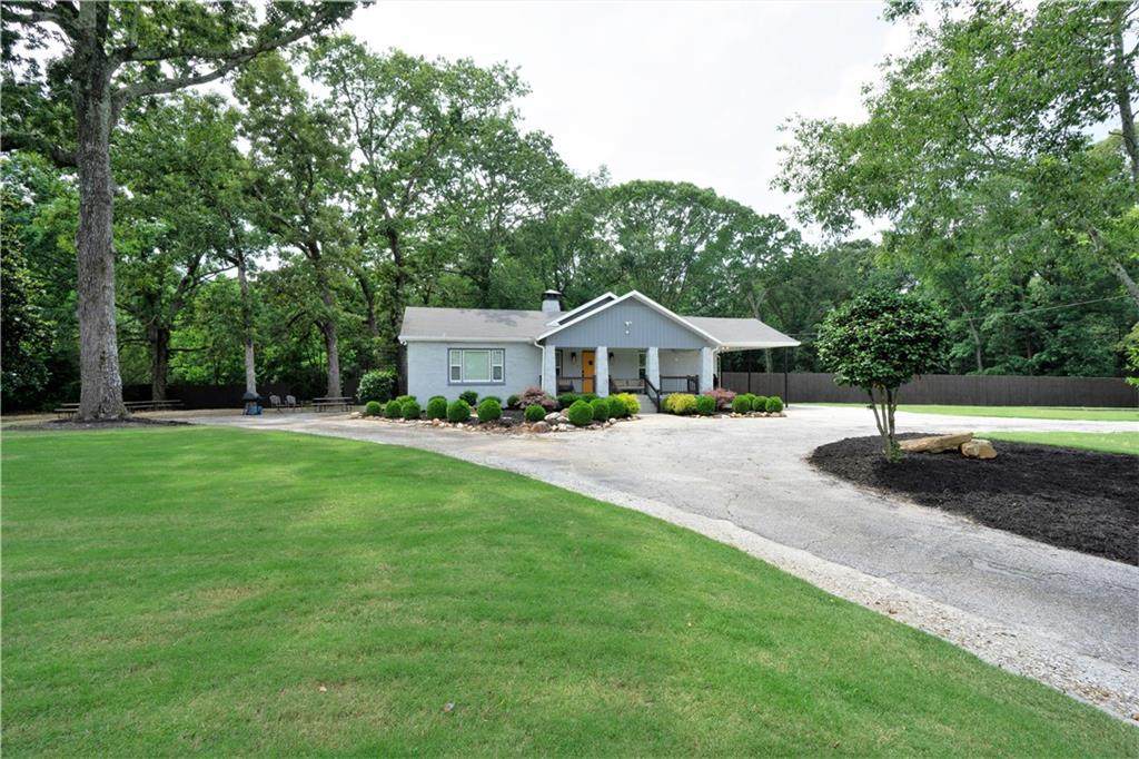 811 King Road - Photo 1