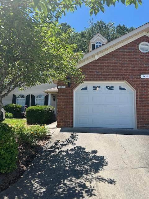 1699 Pin Oak Drive - Photo 1