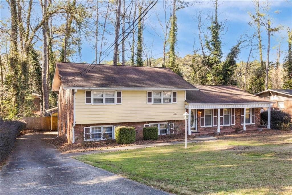 2661 The Fontainebleau - Photo 1