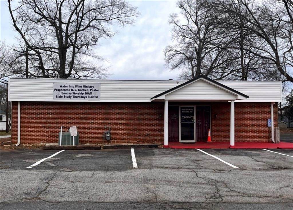 132 Wilson Street - Photo 1