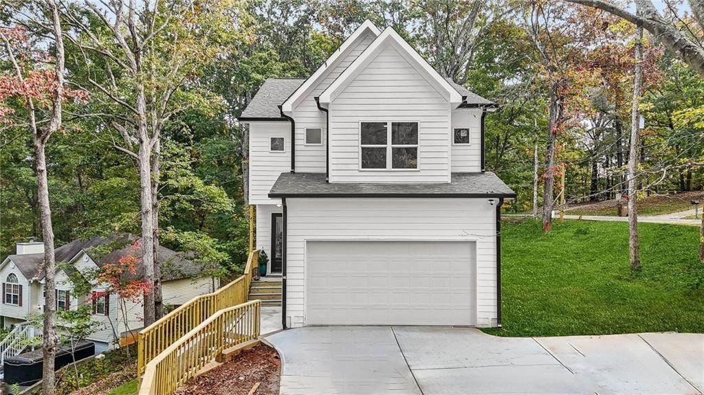 3925 Pine Shore Circle - Photo 1