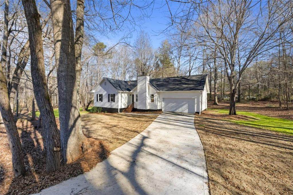 1142 Lavista Drive - Photo 1