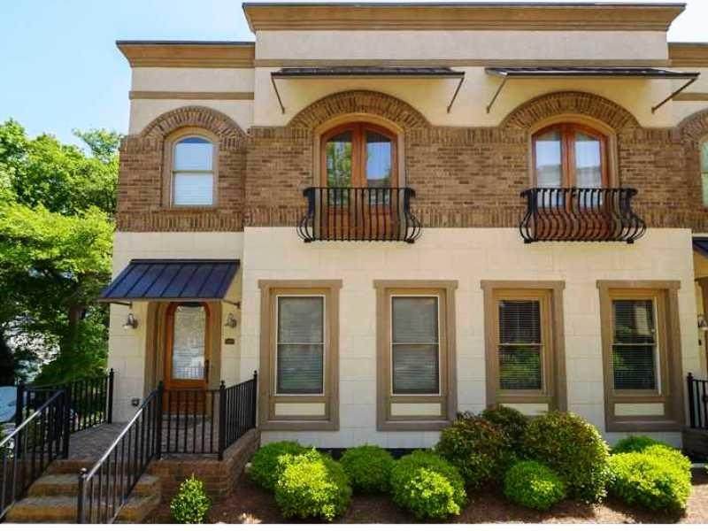 396 15th Street - Photo 1