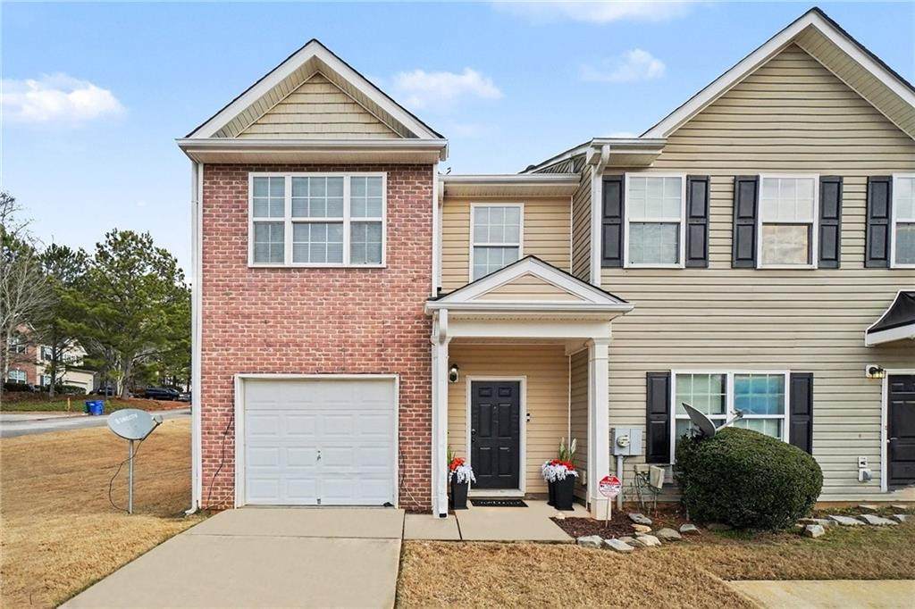 4925 Sierra Way - Photo 1