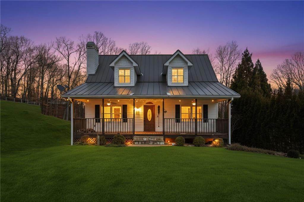 681 Chestatee Point - Photo 1