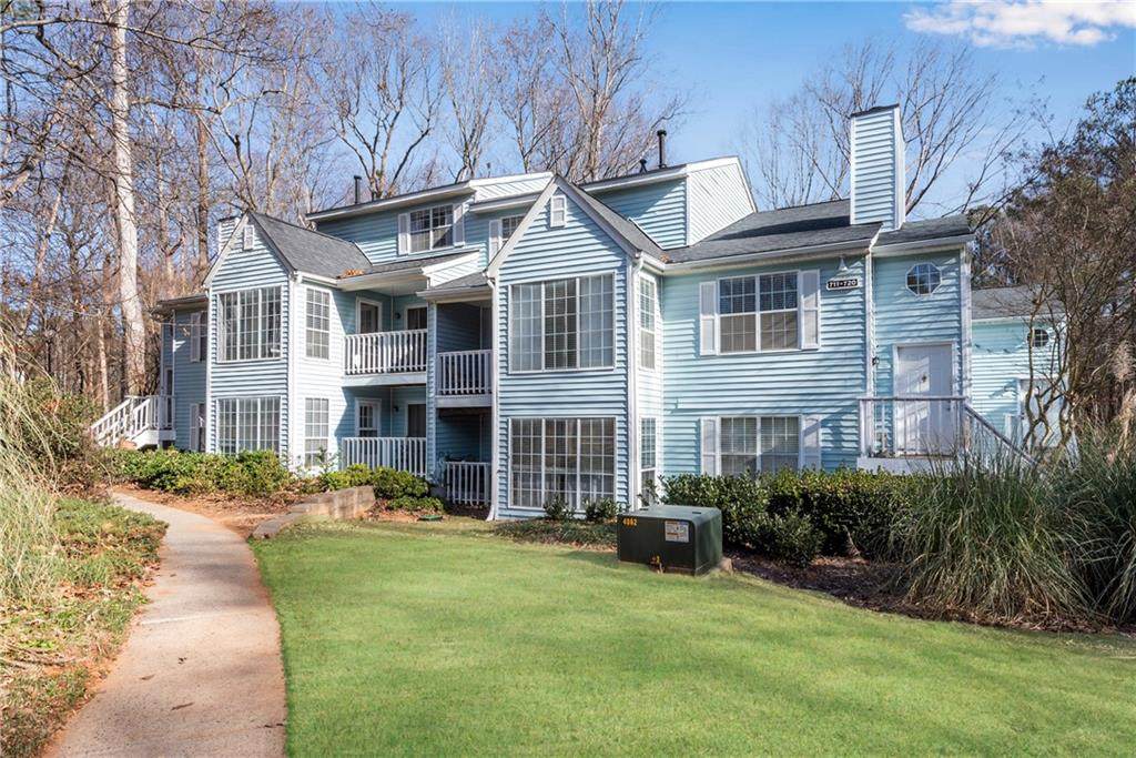 720 Glenleaf Drive - Photo 1