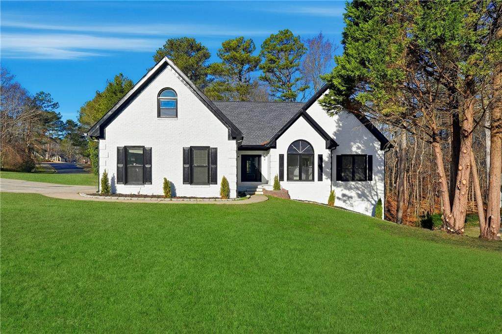 2152 Paces Vale Place - Photo 1