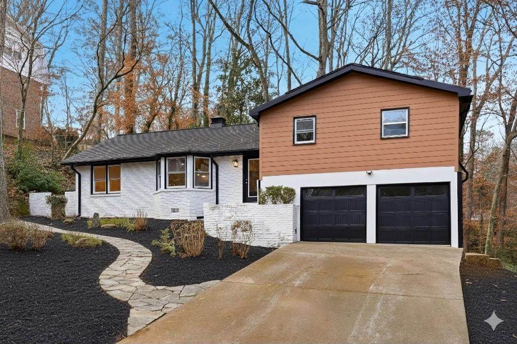 2520 Overlook Way - Photo 1