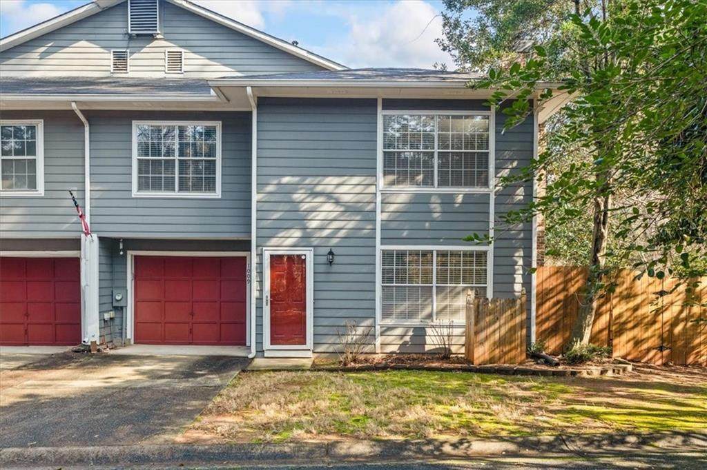 1009 Knights Bridge Court - Photo 1