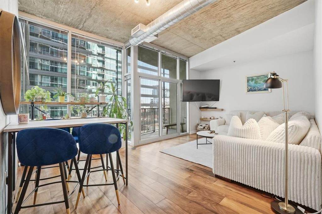 923 Peachtree Street - Photo 1