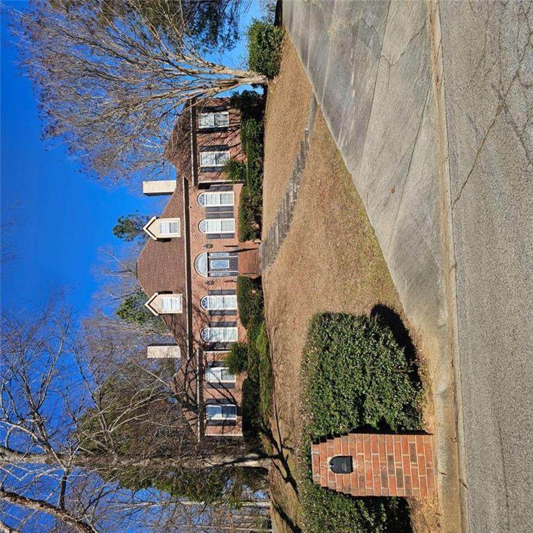 9442 Woodlawn Drive - Photo 1